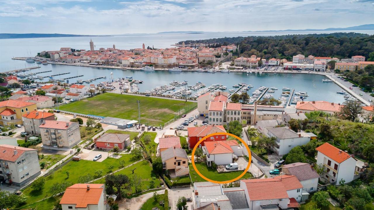 Apartments Toni Banjol Εξωτερικό φωτογραφία