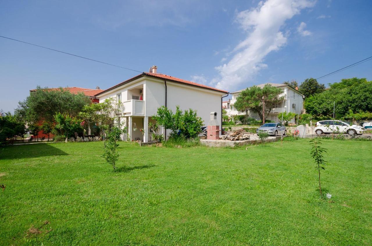 Apartments Toni Banjol Εξωτερικό φωτογραφία
