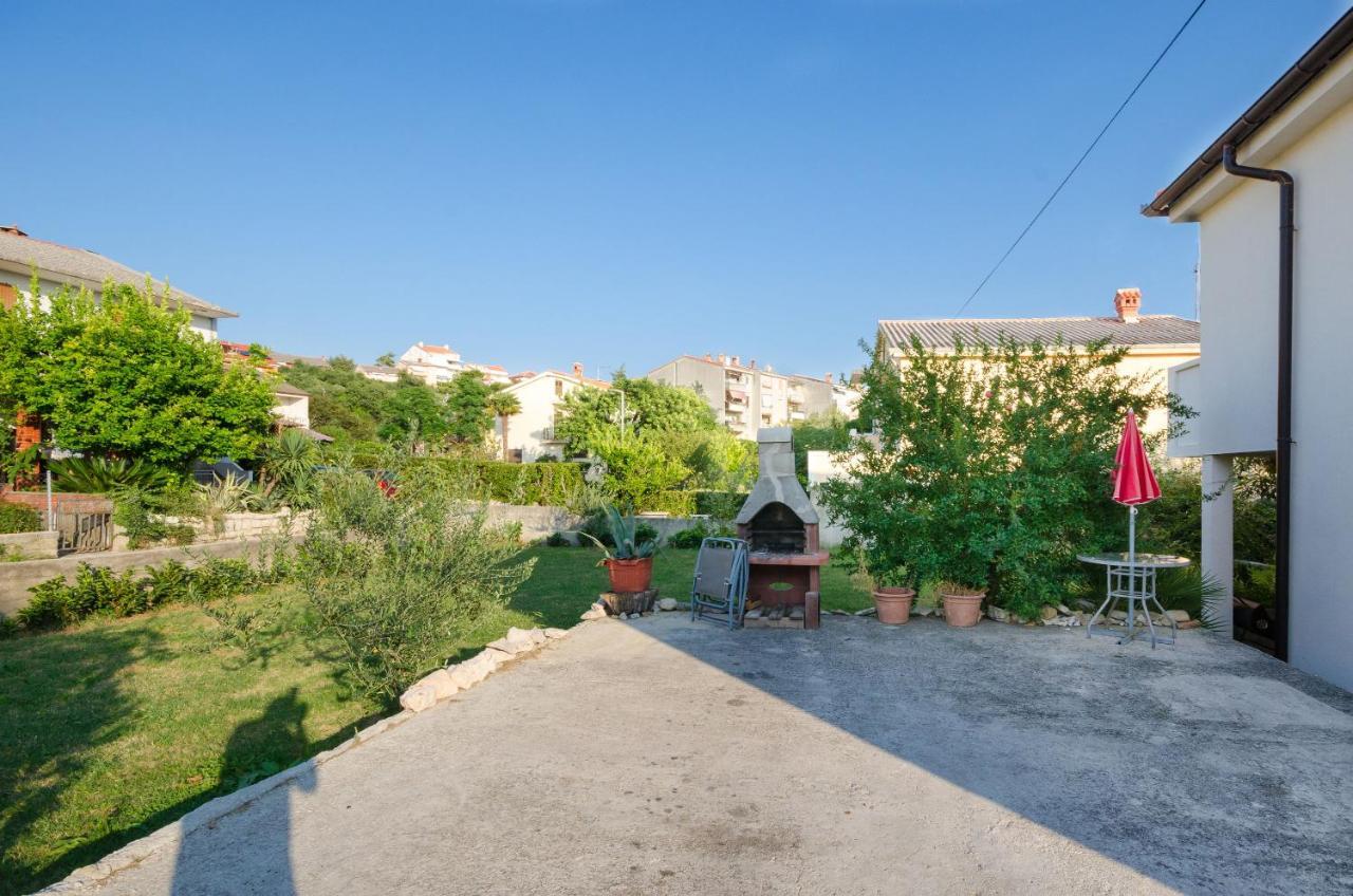 Apartments Toni Banjol Εξωτερικό φωτογραφία